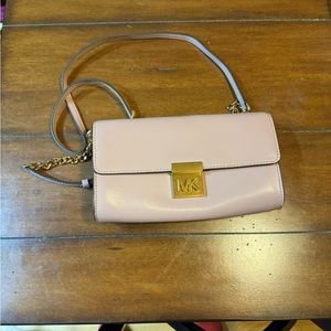 Michael Kors Crossbody!